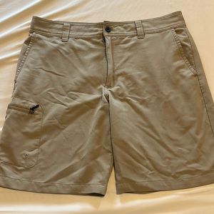 Men’s Magellan tan shorts size 34